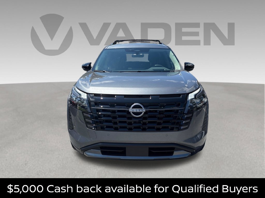 New 2026 Nissan Pathfinder Platinum w/ Accent Package FWD image 2
