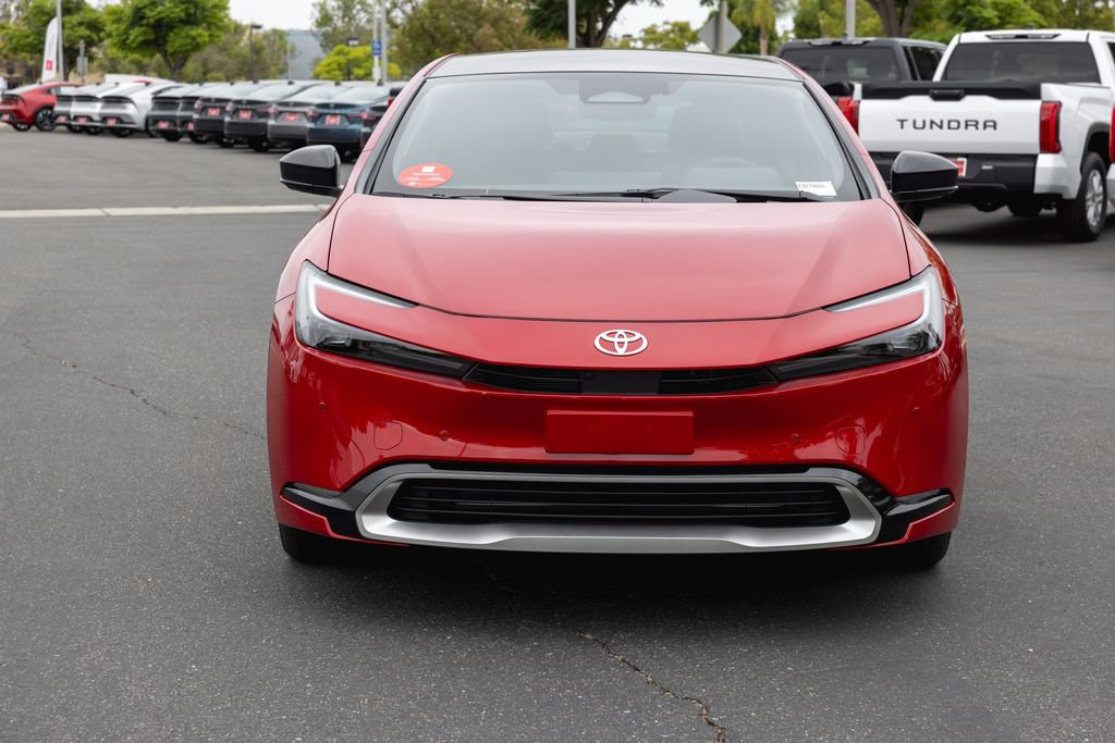 New 2026 Toyota Prius Plug-In Hybrid FWD image 2
