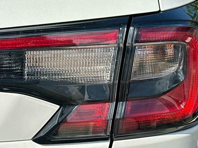 Certified 2023 Subaru Outback Limited AWD/4WD image 35