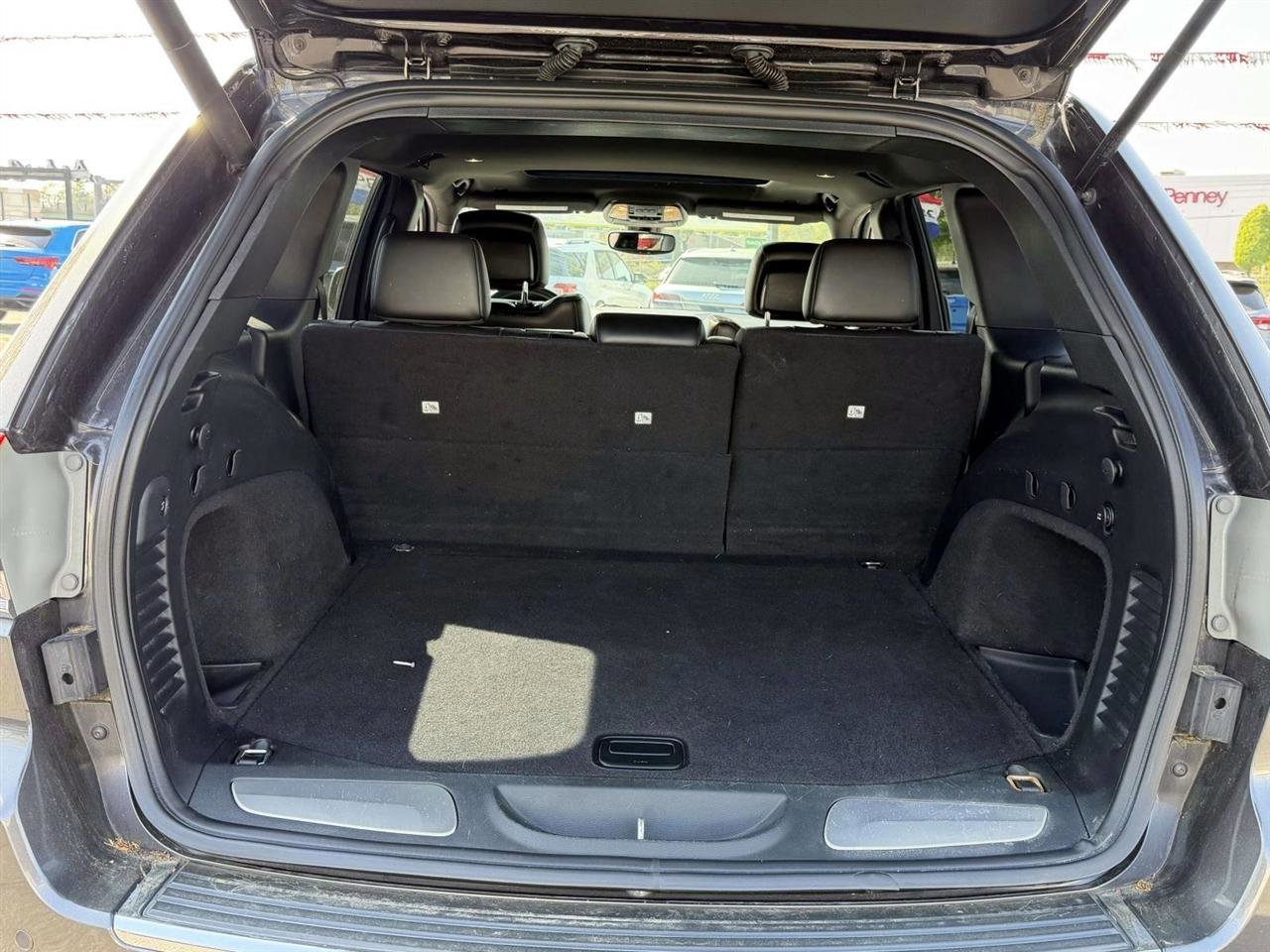 Used 2018 Jeep Grand Cherokee Limited AWD/4WD image 7