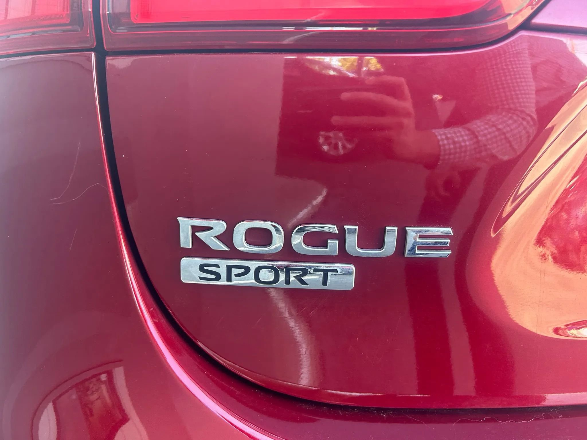 Used 2021 Nissan Rogue Sport S image 16