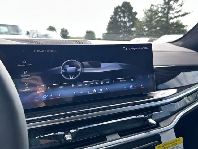 New 2026 BMW X7 xDrive40i w/ M Sport Package image 33
