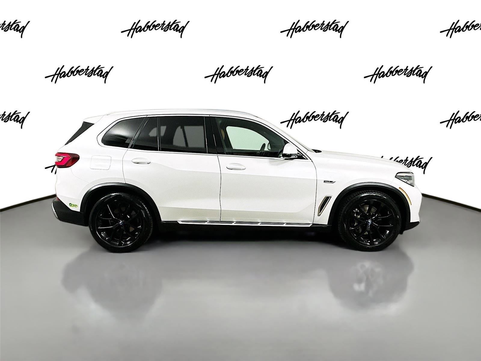 Certified 2022 BMW X5 xDrive45e image 4