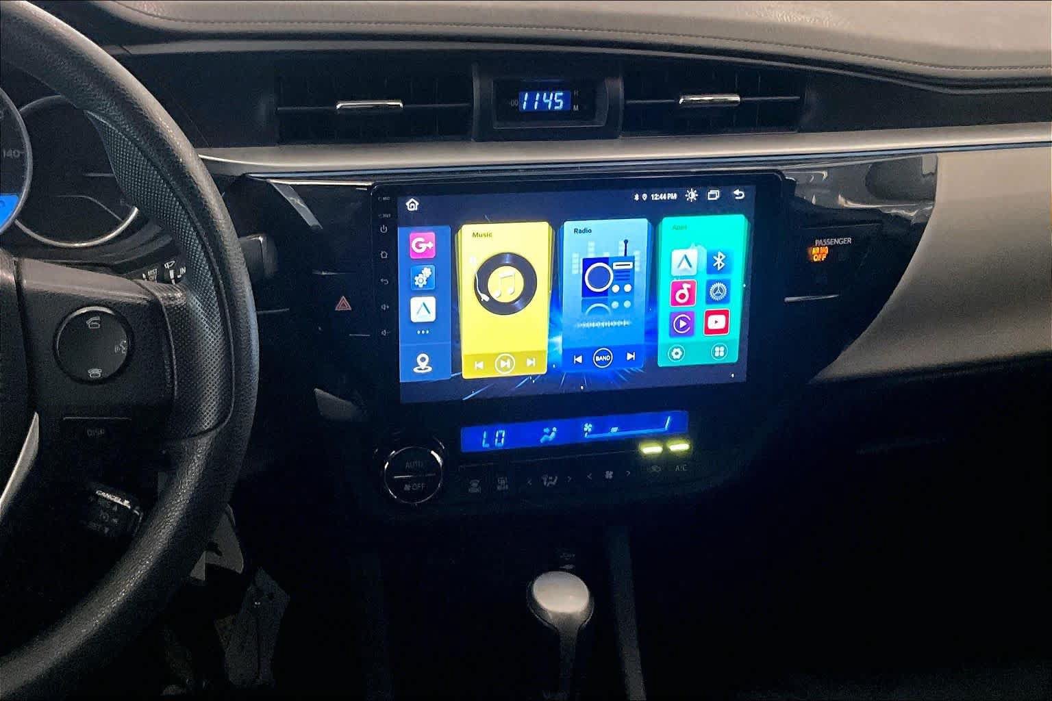Used 2016 Toyota Corolla LE FWD image 6