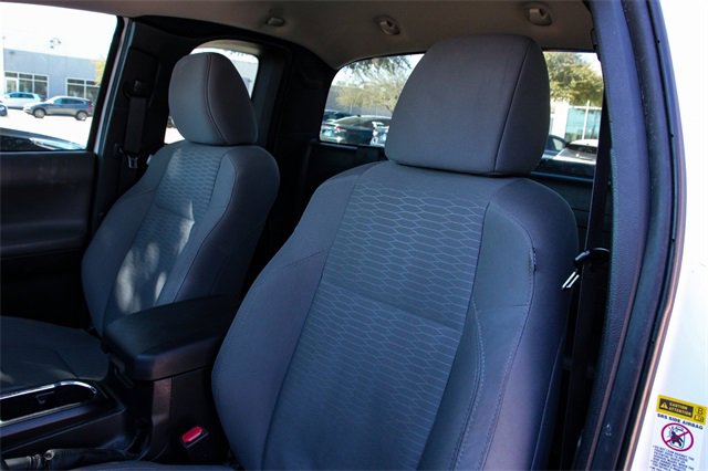 Used 2017 Toyota Tacoma SR image 11