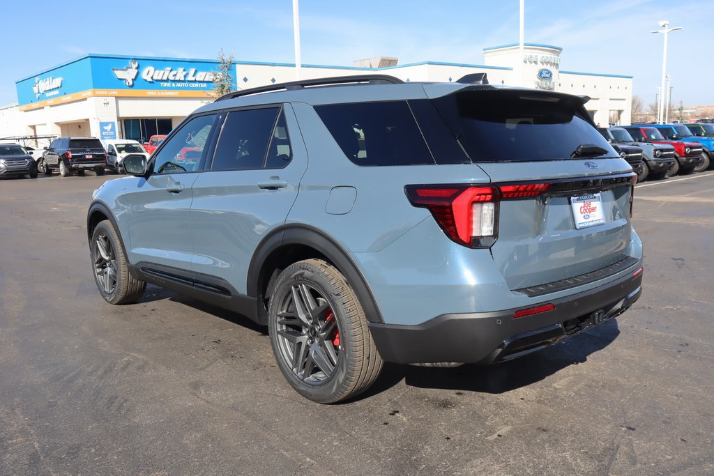 New 2026 Ford Explorer ST-Line w/ ST-Line Street Pack AWD/4WD image 25