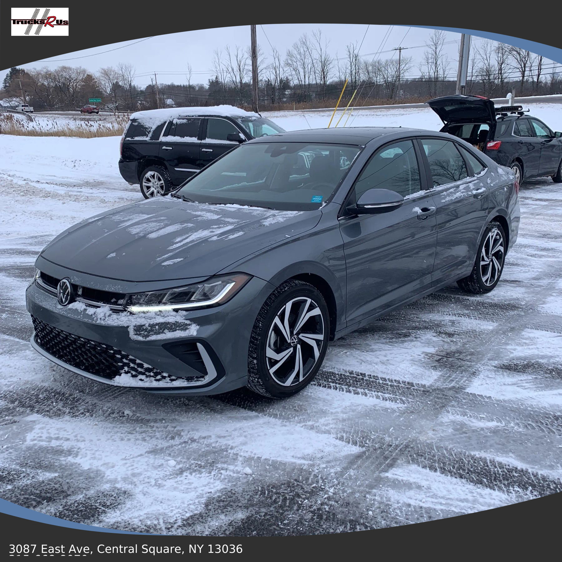 Used 2025 Volkswagen Jetta SEL image 1