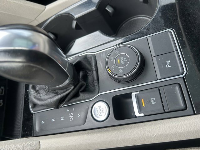 Used 2019 Volkswagen Atlas SEL image 17