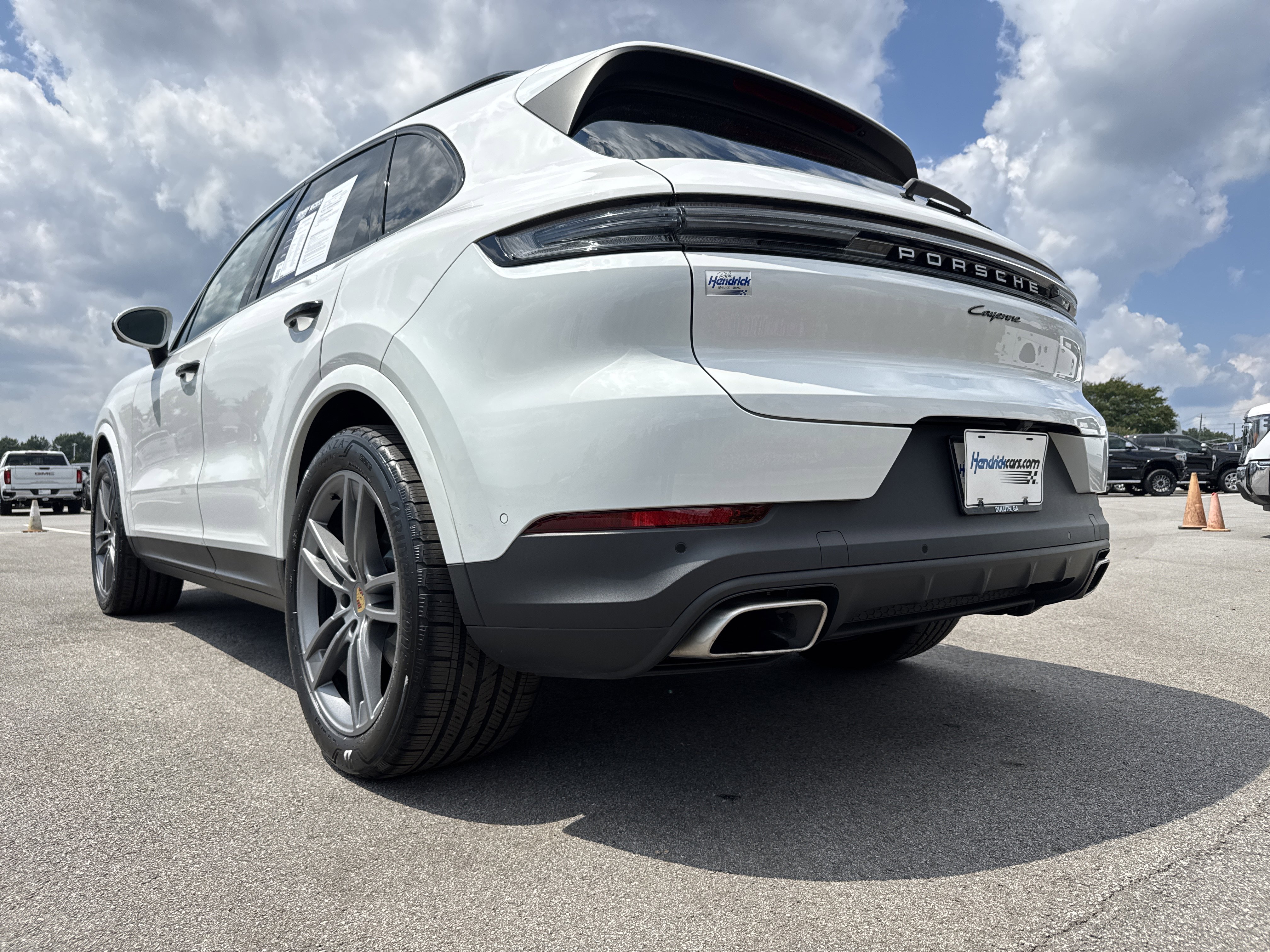 Used 2024 Porsche Cayenne image 8