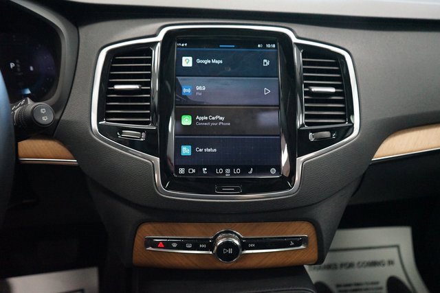 Used 2023 Volvo XC90 B6 Plus image 6