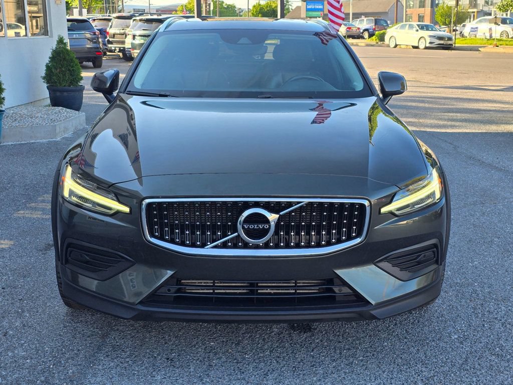 Used 2020 Volvo V60 T5 Cross Country w/ Protection Package Premier AWD/4WD image 2