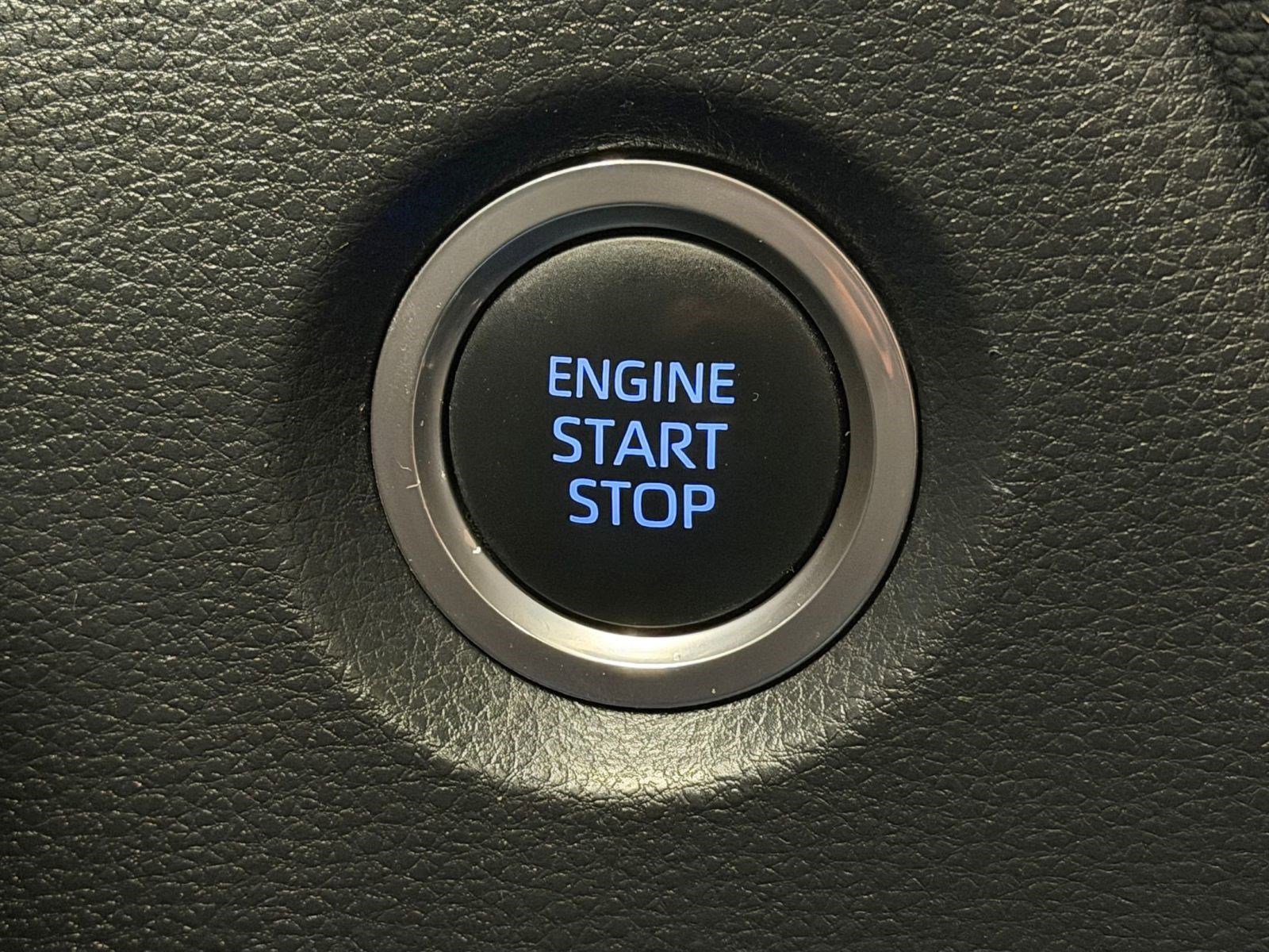 Used 2020 Toyota Corolla XSE image 31