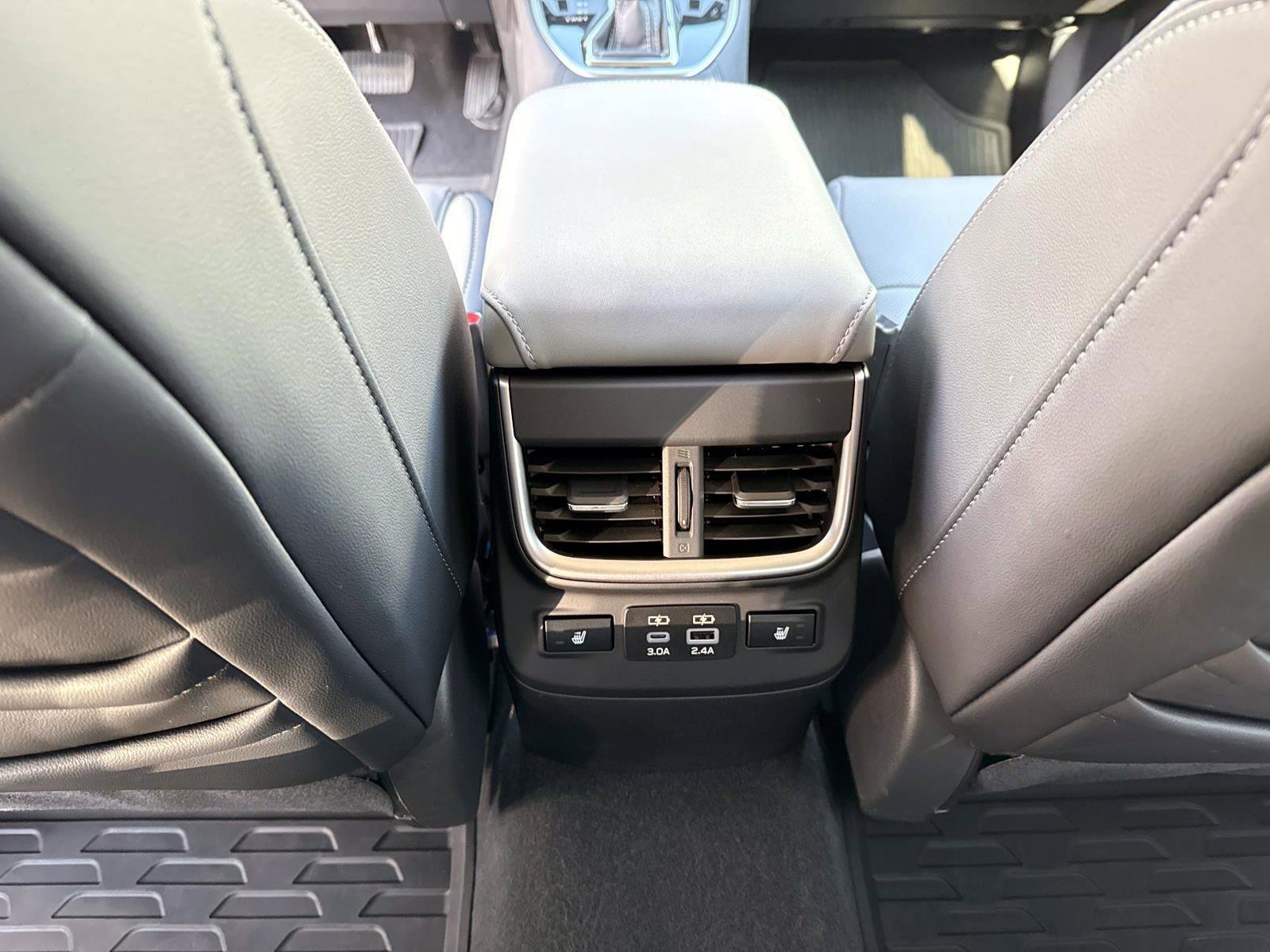 Certified 2025 Subaru Outback Limited w/ Popular Package #2 image 17