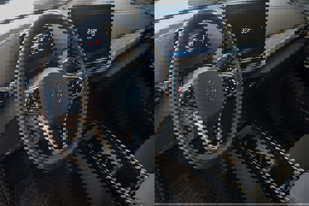 New 2025 Volkswagen ID.4 Pro S Plus image 9