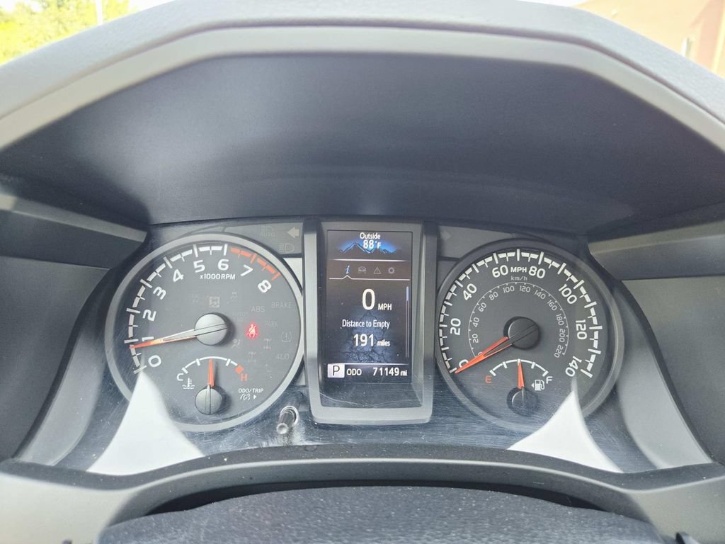 Used 2021 Toyota Tacoma SR AWD/4WD image 23