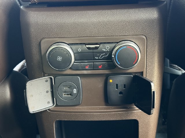 Used 2021 Ford Explorer King Ranch w/ Premium Technology Package RWD image 29