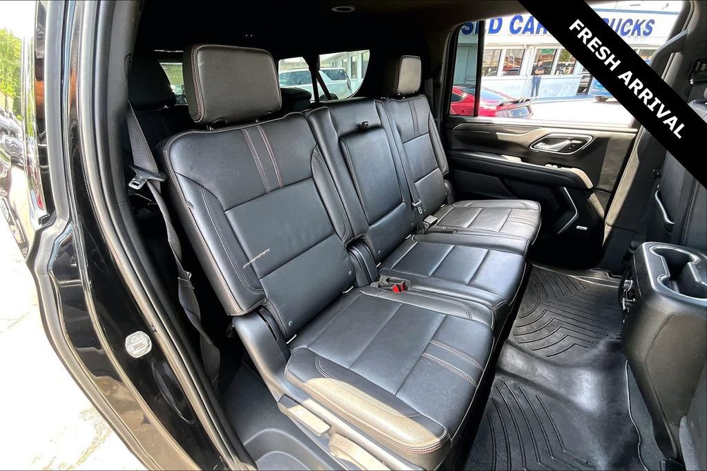Used 2021 Chevrolet Suburban RST AWD/4WD image 24
