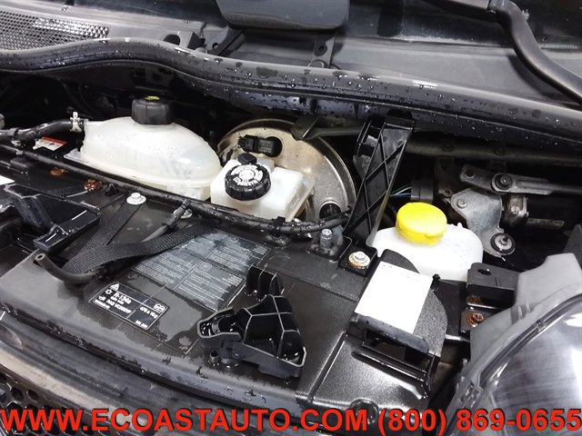 Used 2016 smart fortwo passion image 9