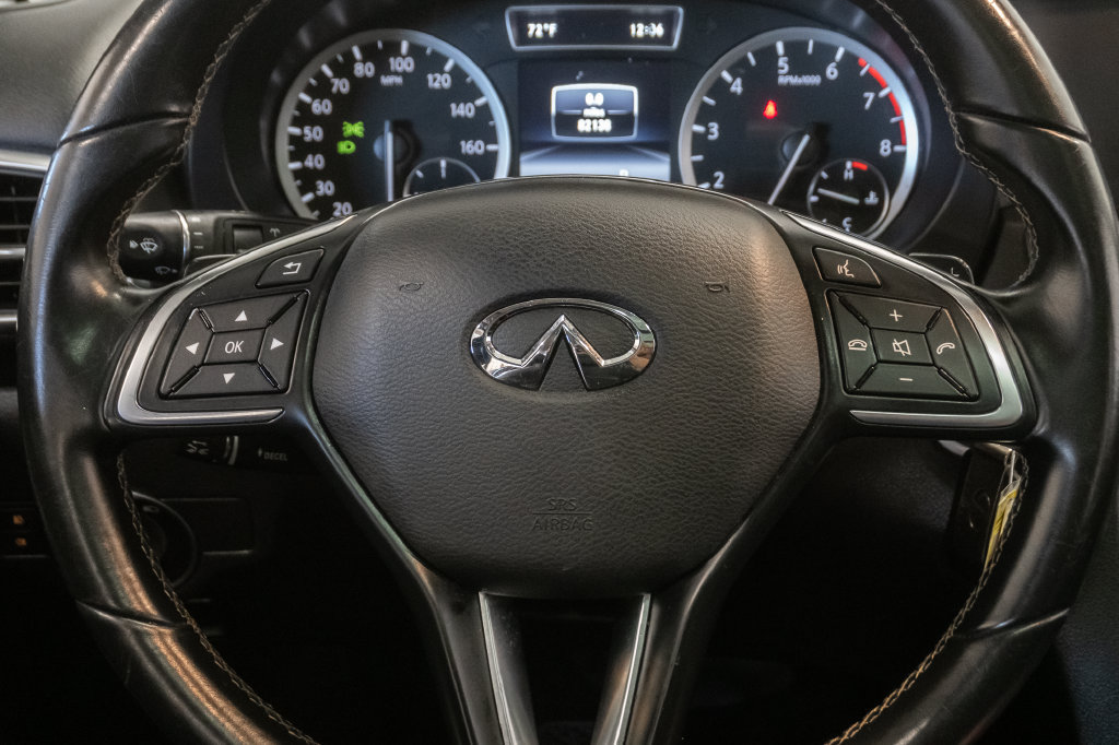 Used 2017 INFINITI QX30 Premium w/ Technology Package AWD/4WD image 18