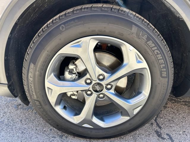 Used 2025 Ford Escape ST-Line w/ Equipment Group 301A FWD image 16