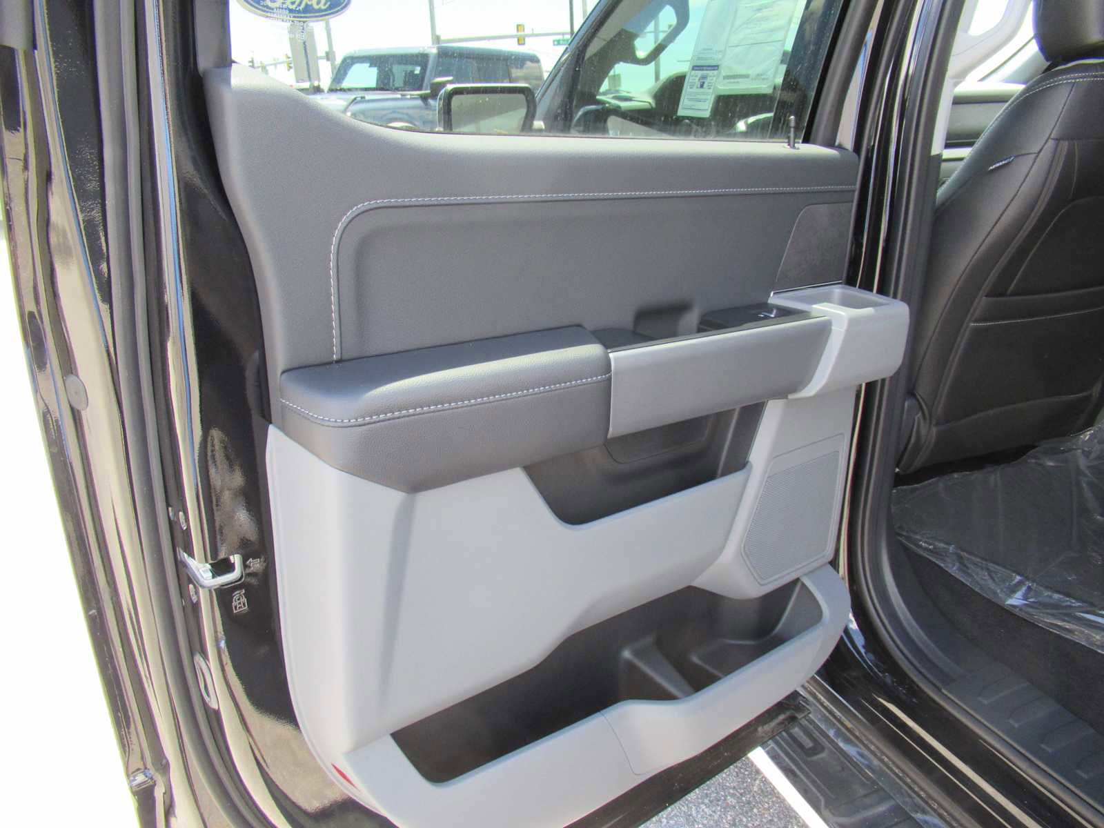 New 2025 Ford F150 XLT w/ Equipment Group 302A MID image 21