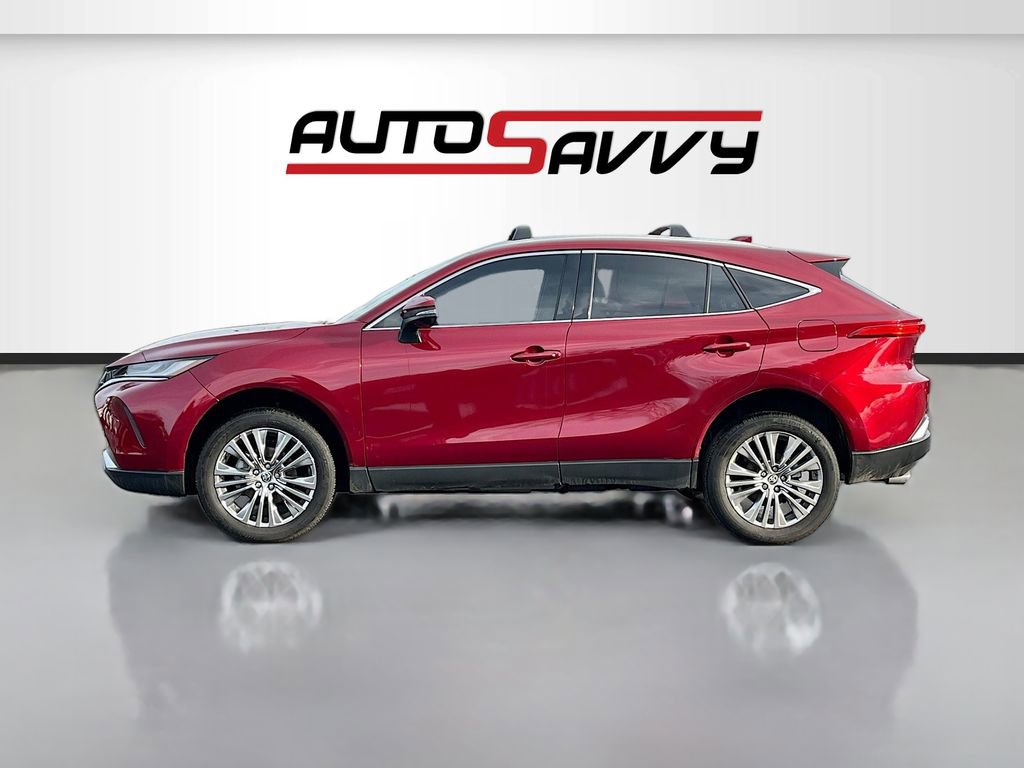 Used 2024 Toyota Venza Limited image 4