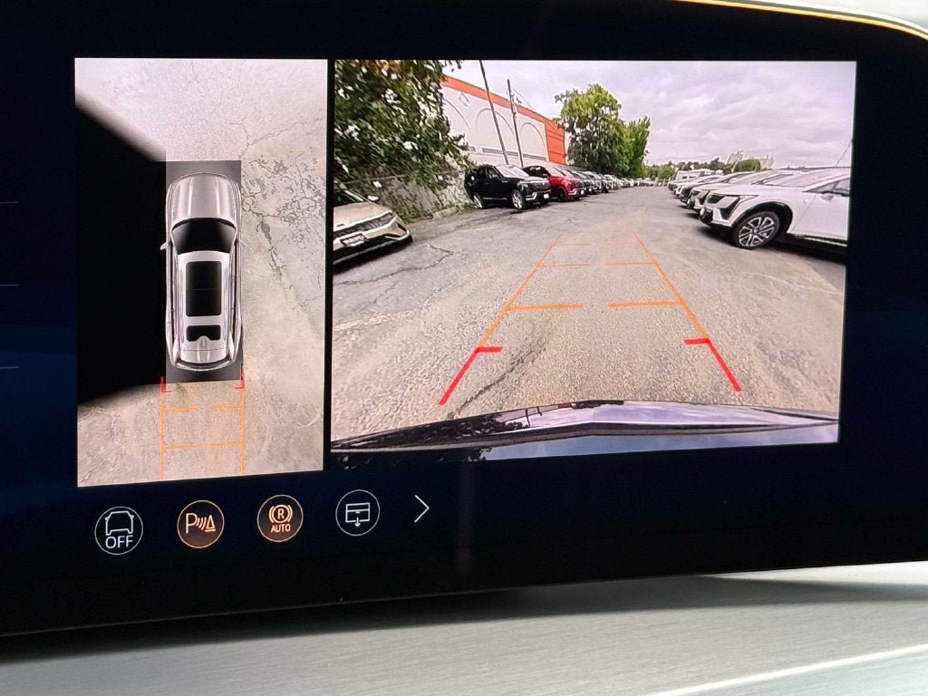 New 2027 Cadillac Vistiq Sport w/ LPO, Floor Liner Package AWD/4WD image 19