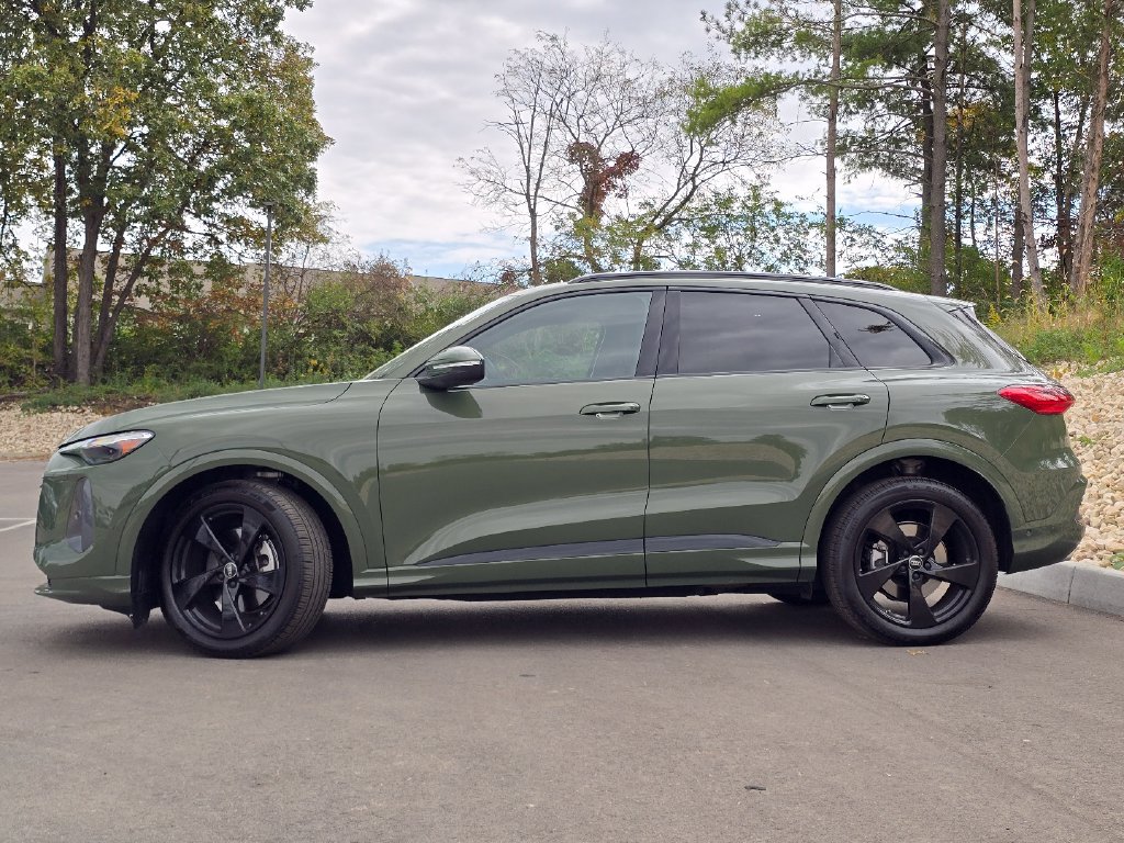 Certified 2025 Audi Q5 Prestige AWD/4WD image 3
