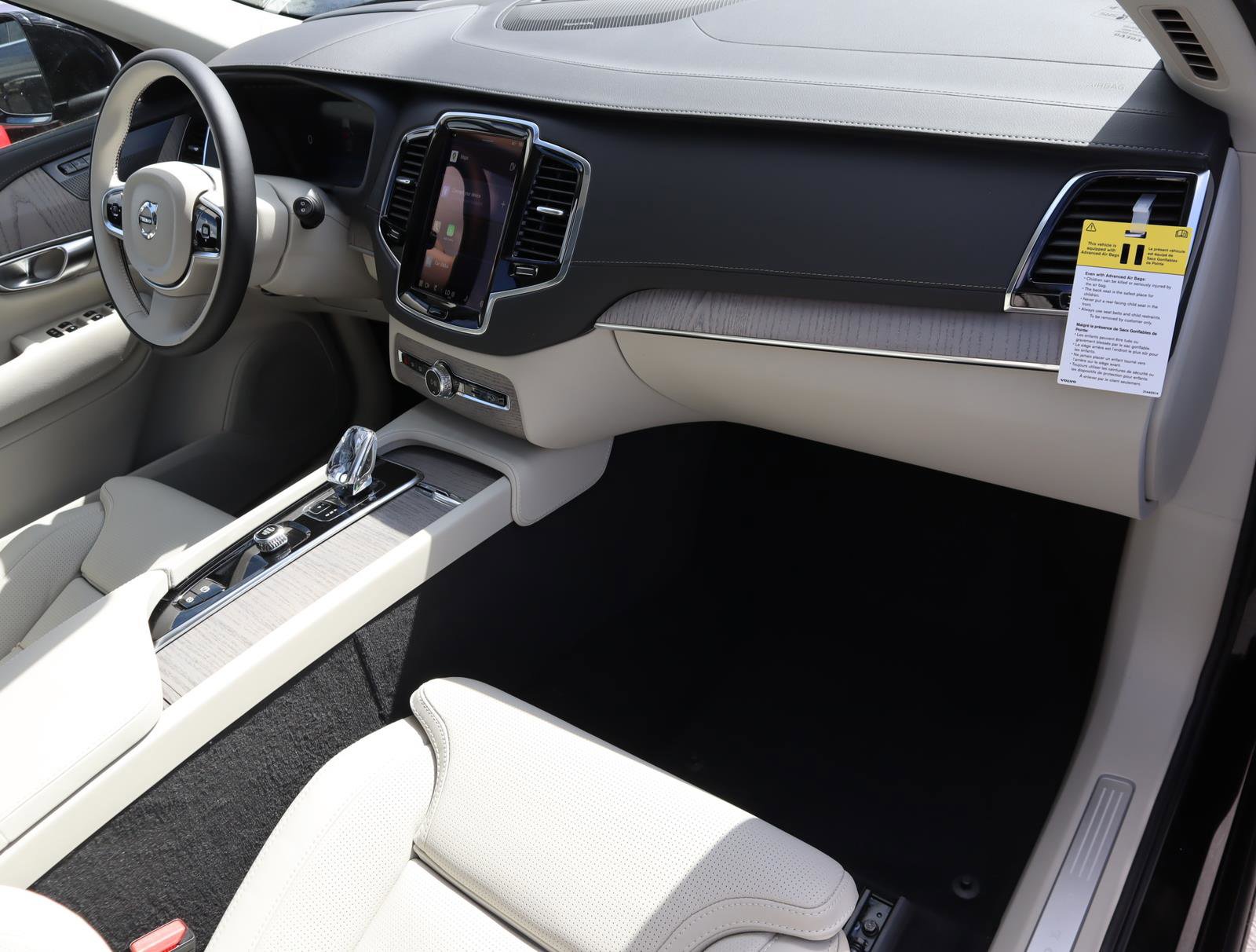 Certified 2024 Volvo XC90 B6 Ultimate image 14