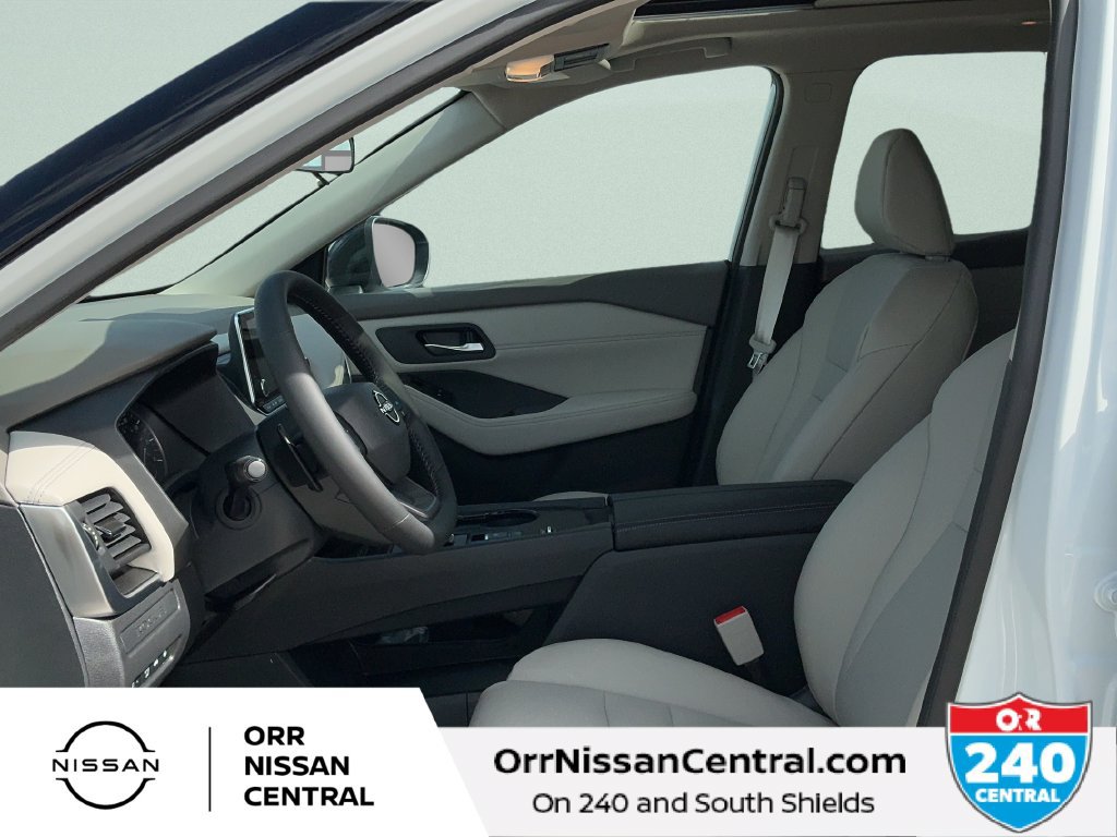 New 2027 Nissan Rogue Dark Armor FWD image 17