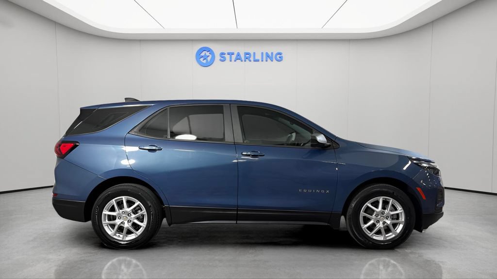 Used 2024 Chevrolet Equinox LS w/ Driver Confidence II Package FWD image 12