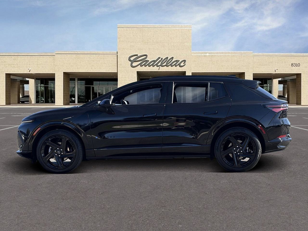 Used 2024 Chevrolet Equinox EV RS image 8