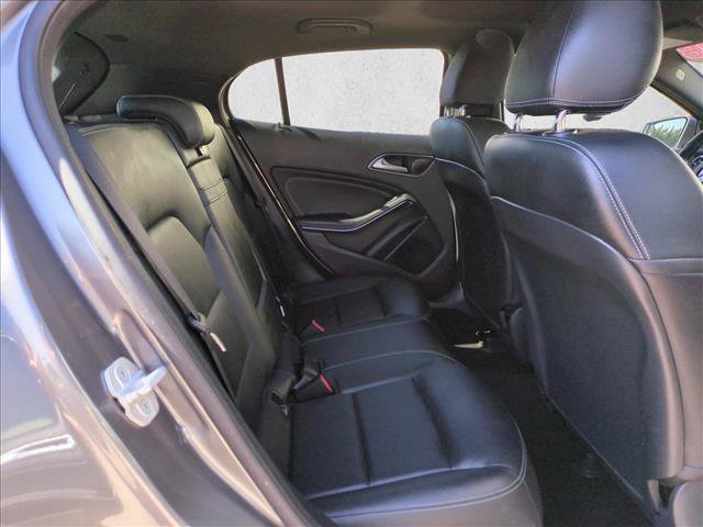 Used 2018 Mercedes-Benz GLA 250 4MATIC image 19