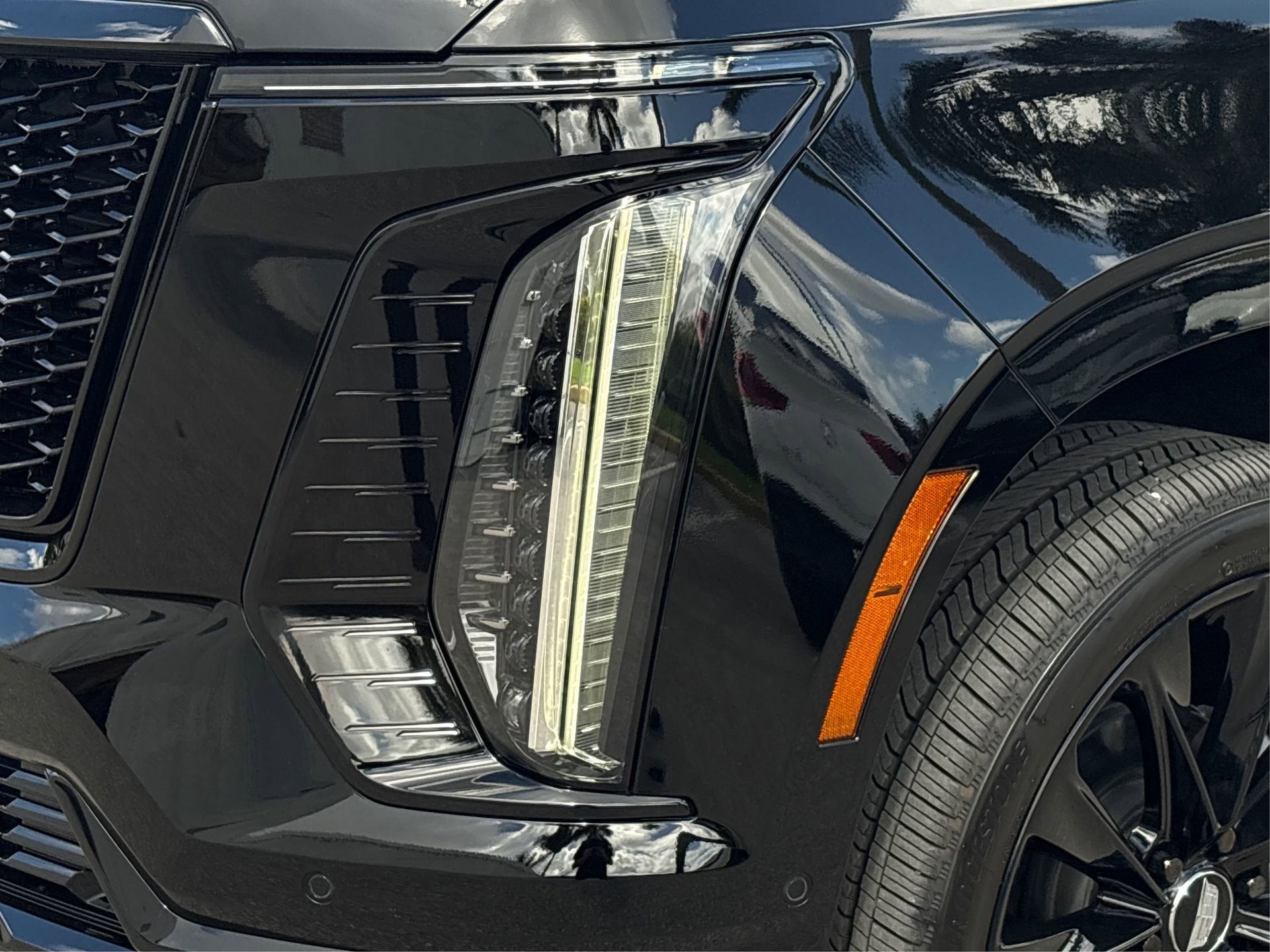 Used 2026 Cadillac Escalade Sport w/ LPO, ONYX Package image 16