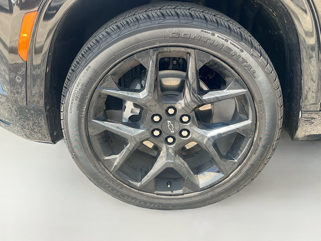 Used 2024 Chevrolet Traverse RS w/ LPO, Floor Liner Package FWD image 34