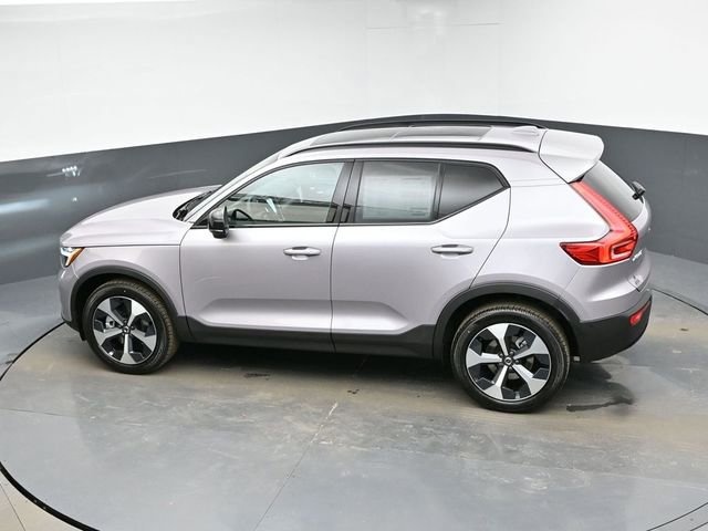 New 2026 Volvo XC40 B5 Plus w/ Protection Package Premier image 38