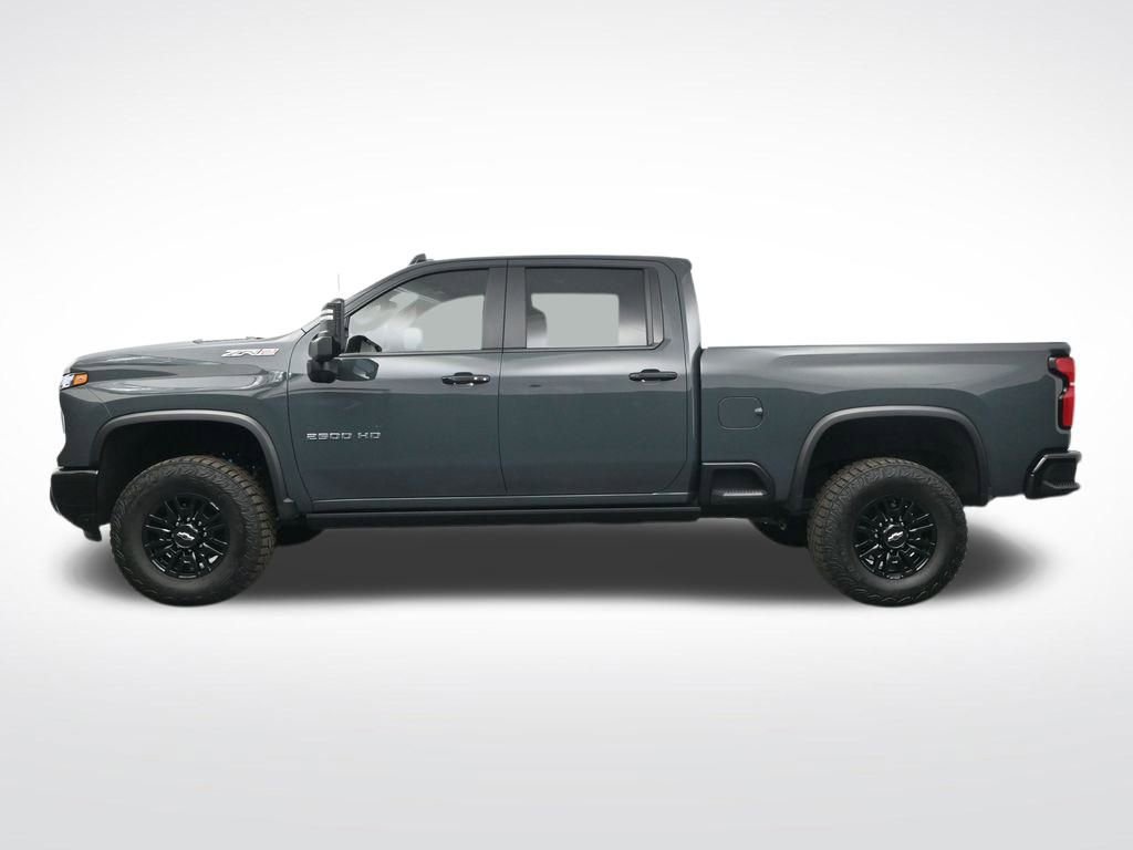 Used 2025 Chevrolet Silverado 2500 ZR2 w/ Technology Package image 10