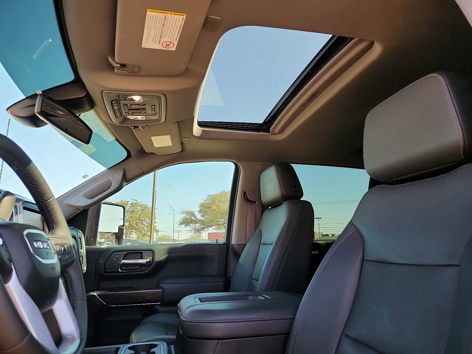 Used 2022 GMC Sierra 2500 SLT w/ SLT Preferred Package image 13