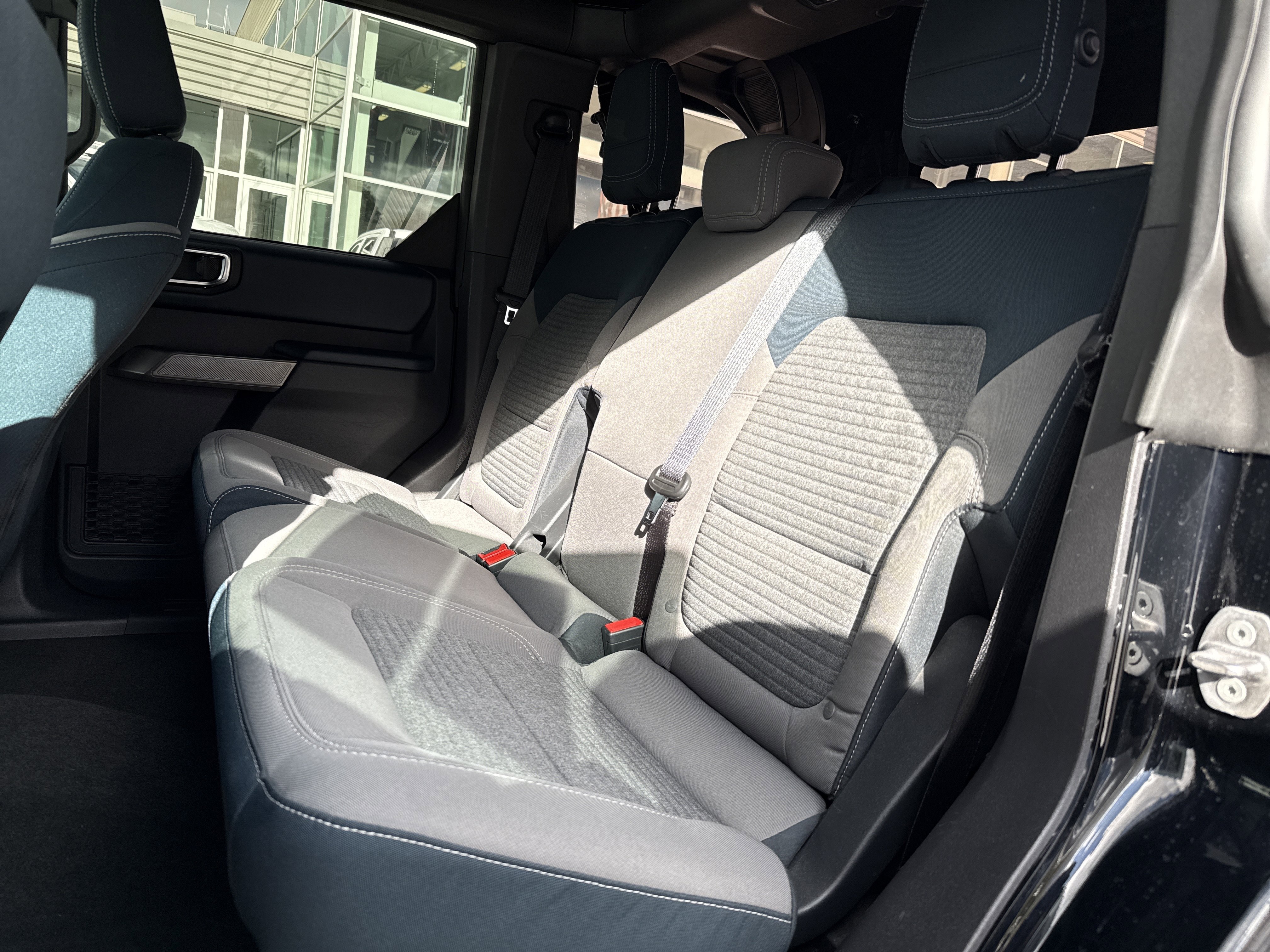 Used 2022 Ford Bronco Outer Banks image 25