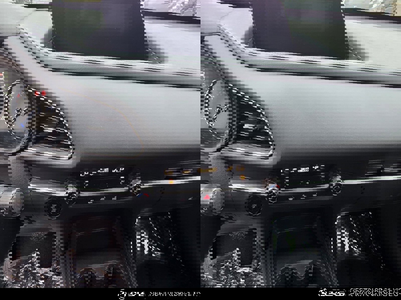 Used 2021 MAZDA CX-30 FWD 2.5 S w/ Select Package image 17