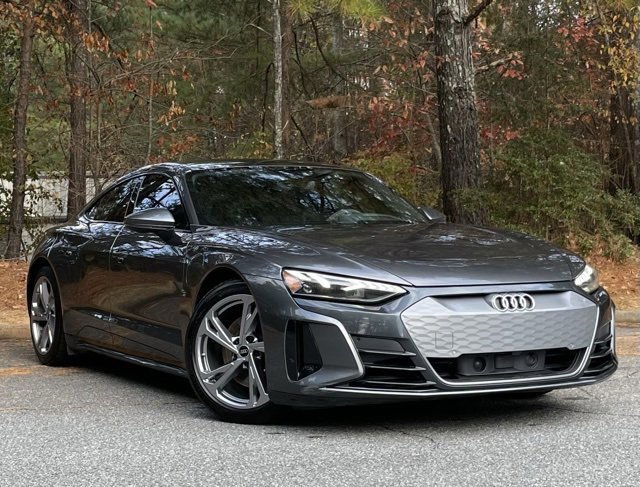 Used 2022 Audi e-tron GT Premium Plus image 10