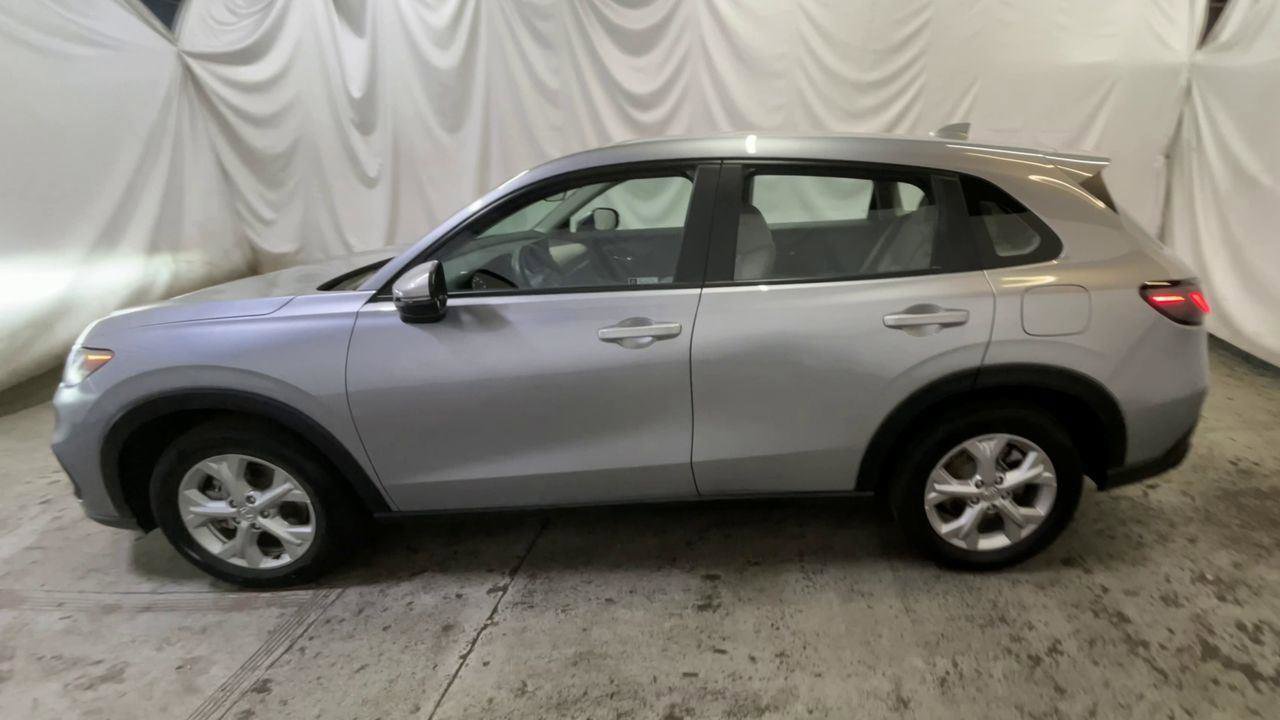 Certified 2023 Honda HR-V LX image 5