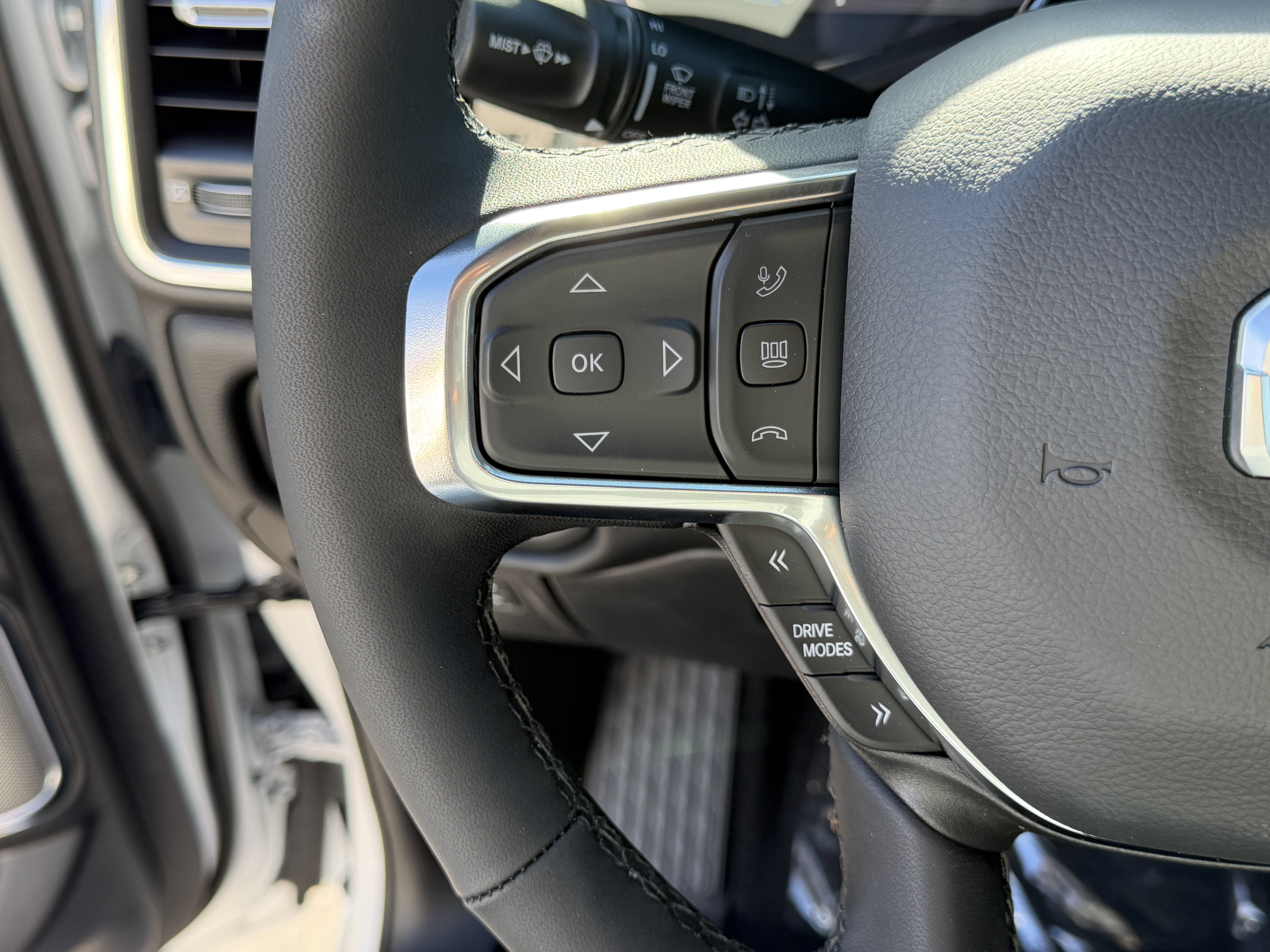 New 2026 RAM 1500 Laramie w/ Night Edition AWD/4WD image 21