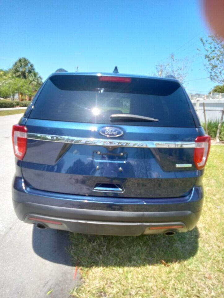 Used 2017 Ford Explorer FWD image 6