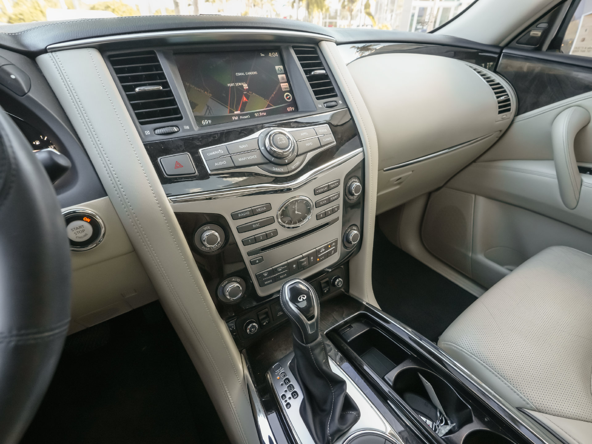 Used 2019 INFINITI QX80 Luxe w/ 22" Wheel Package RWD image 10