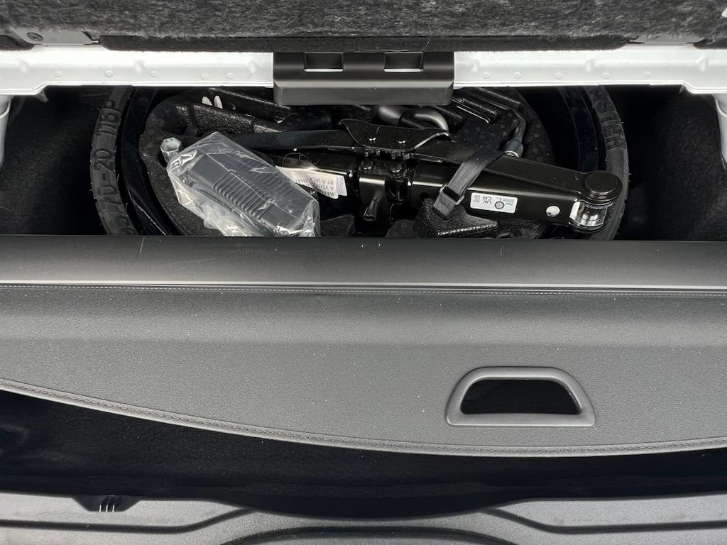 Certified 2025 Mercedes-Benz GLS 580 4MATIC image 47