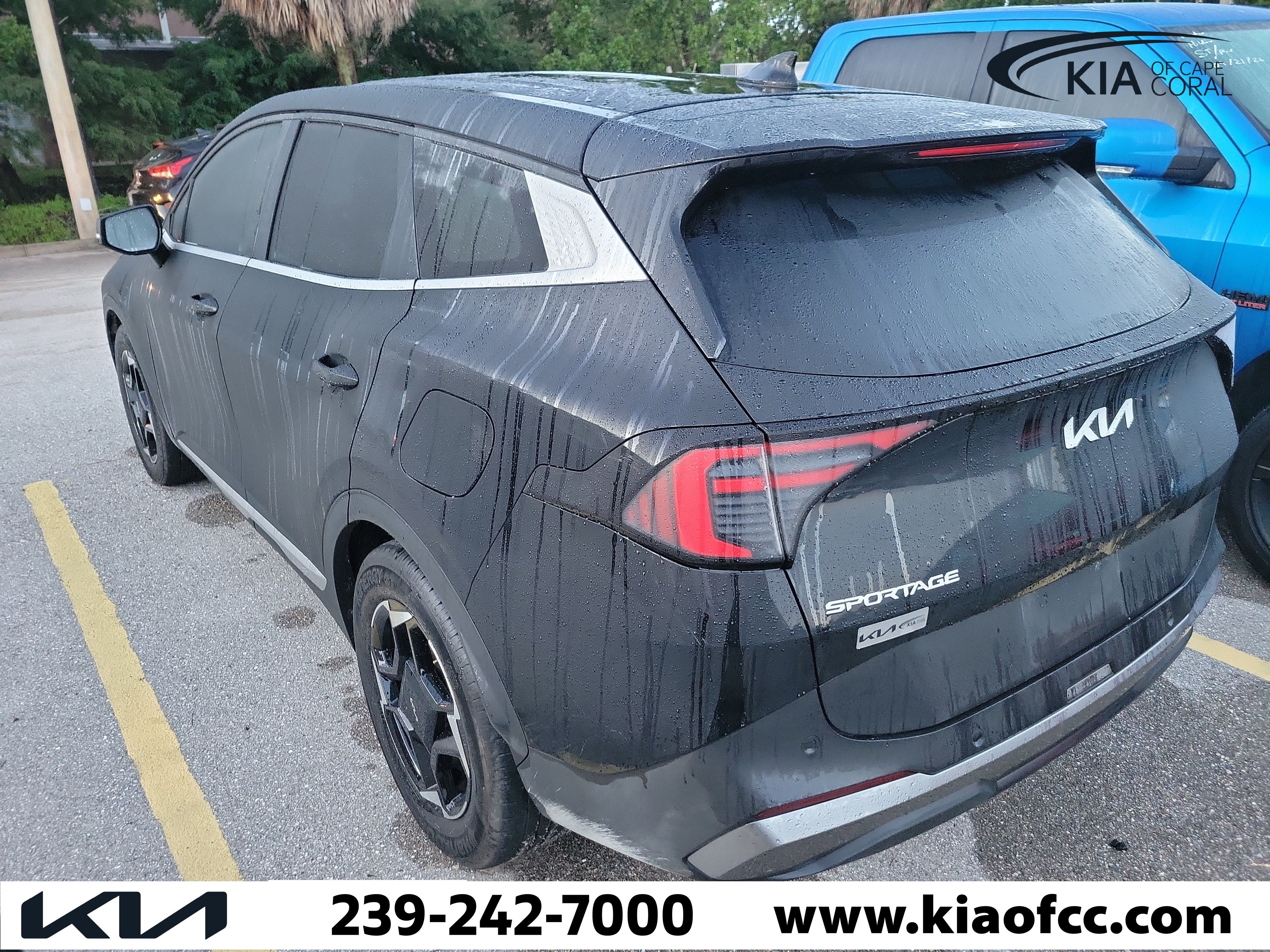 Certified 2026 Kia Sportage EX FWD image 5