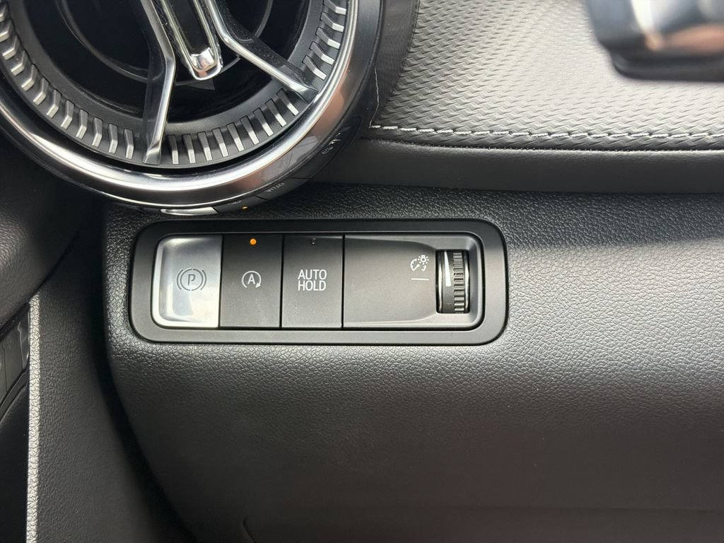 Used 2026 Chevrolet Equinox LT FWD image 18