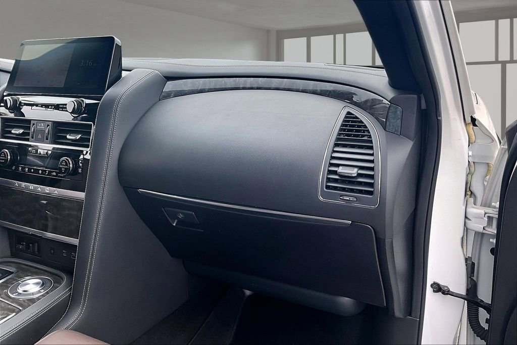 Used 2023 Nissan Armada Platinum w/ Captain's Chairs Package RWD image 26