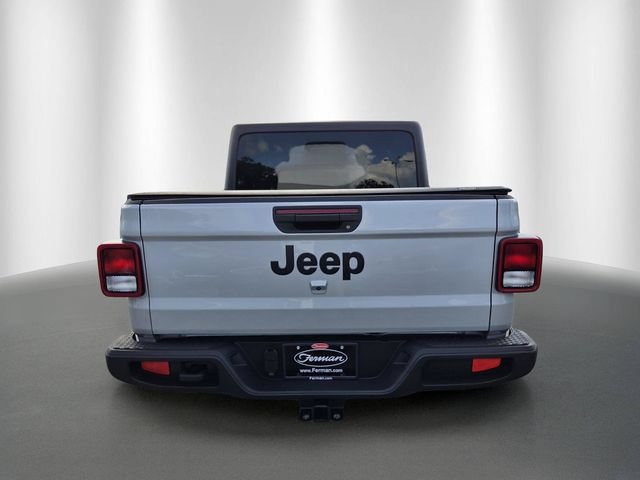 Used 2023 Jeep Gladiator Sport AWD/4WD image 6